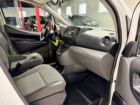 Used 2017 Chevrolet City Express LS image 30