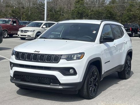 New 2026 Jeep Compass Latitude image 3