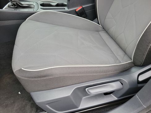 Used 2025 Volkswagen Jetta Sport FWD image 10