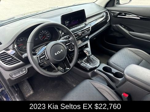 Used 2023 Kia Seltos EX AWD/4WD image 10