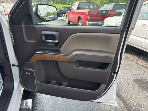 Used 2015 GMC Sierra 1500 SLT w/ SLT Crew Cab Value Package image 35