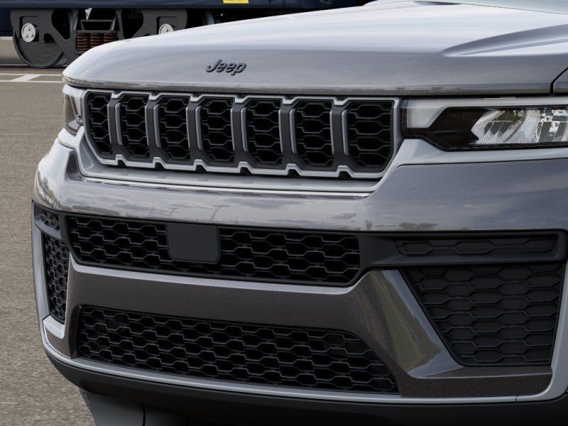 New 2026 Jeep Grand Cherokee Altitude AWD/4WD image 29