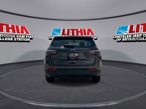 Used 2019 Jeep Compass Sport FWD image 7