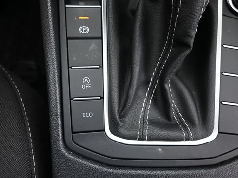 Used 2025 Volkswagen Jetta Sport FWD image 29