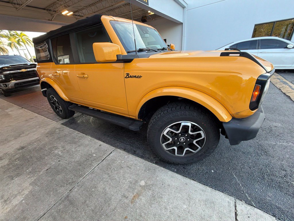 Used 2021 Ford Bronco Outer Banks AWD/4WD image 13