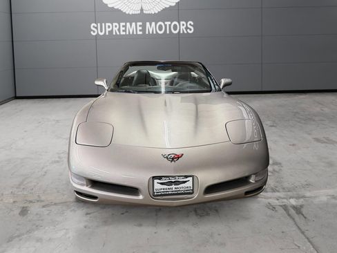 Used 2000 Chevrolet Corvette Convertible w/ Memory Pkg image 10