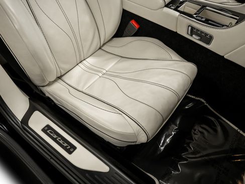 Used 2015 Aston Martin DB9 Volante image 37