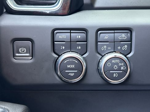 Used 2022 GMC Sierra 1500 Denali image 34