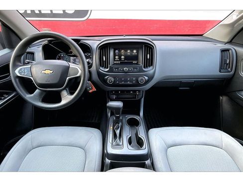 Used 2019 Chevrolet Colorado W/T w/ WT Convenience Package RWD image 16