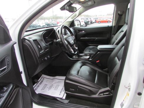 Used 2016 GMC Canyon SLT w/ Driver Alert Package image 5