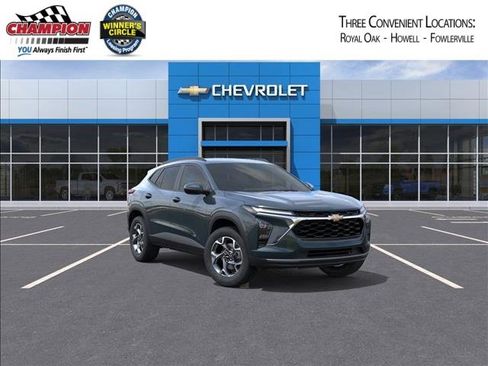 New 2025 Chevrolet Trax LT w/ Driver Confidence Package image 1
