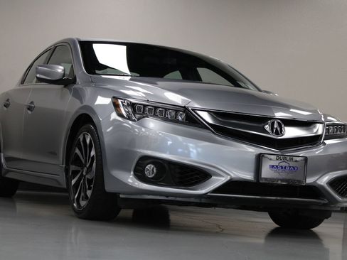Used 2017 Acura ILX w/ Technology Plus & A-SPEC image 3