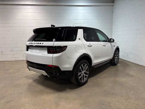 New 2026 Land Rover Discovery Sport Landmark AWD/4WD image 6