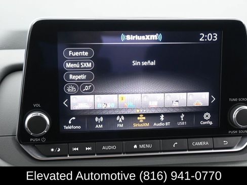 Used 2025 Nissan Rogue S AWD/4WD image 18
