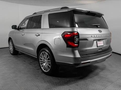 Used 2024 Ford Expedition Limited image 6