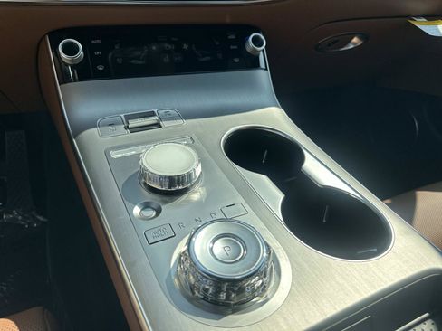 New 2026 Genesis GV70 2.5T Advanced AWD/4WD image 13