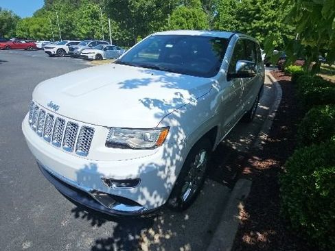 Used 2016 Jeep Grand Cherokee Summit AWD/4WD image 4