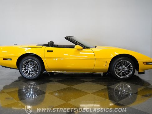 Used 1996 Chevrolet Corvette Convertible image 14