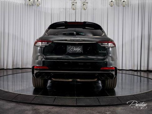 Used 2022 Maserati Levante Modena AWD/4WD image 10
