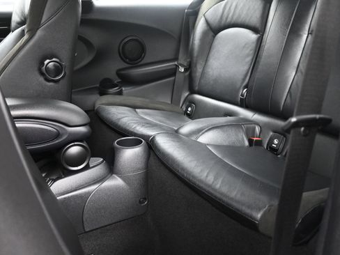 Used 2022 MINI Cooper 2-Door Hardtop image 20