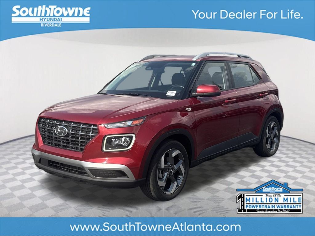 Used 2024 Hyundai Venue Limited FWD image 1