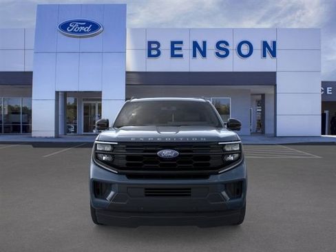 New 2026 Ford Expedition Max Active image 2