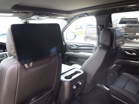 Used 2022 GMC Yukon Denali w/ Denali Ultimate Package AWD/4WD image 19