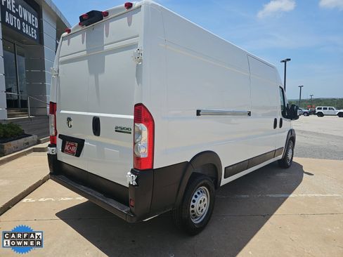 Used 2025 RAM ProMaster 2500 w/ Convenience Group FWD image 4