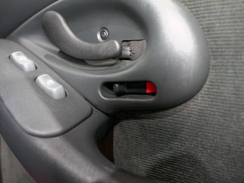 Used 1994 Pontiac Firebird Coupe image 30