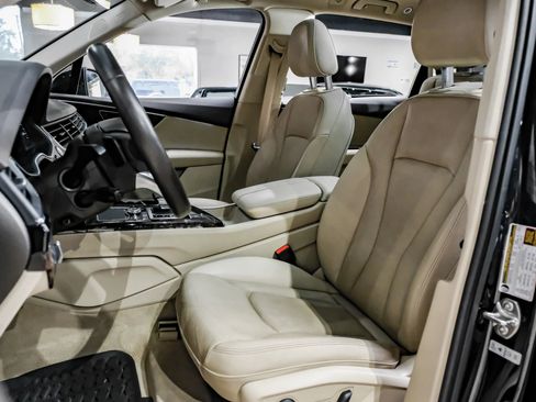 Used 2019 Audi Q7 3.0T Premium Plus w/ Premium Plus Package image 37