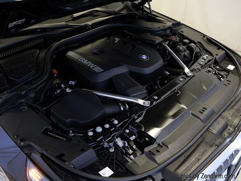 Certified 2024 BMW 530i xDrive w/ Convenience Package image 37