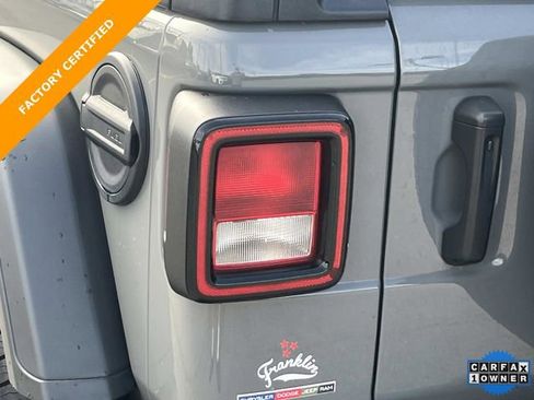 Used 2023 Jeep Wrangler Unlimited Rubicon image 11