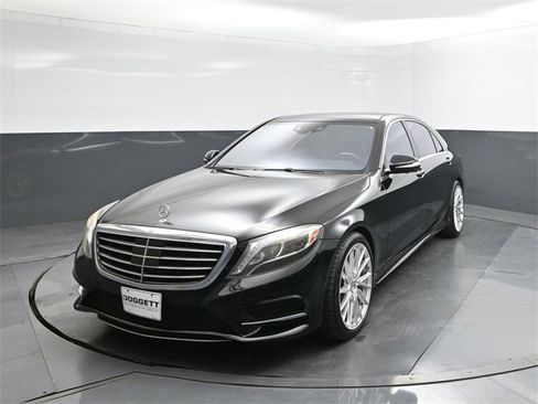 Used 2016 Mercedes-Benz S 550 Sedan image 30