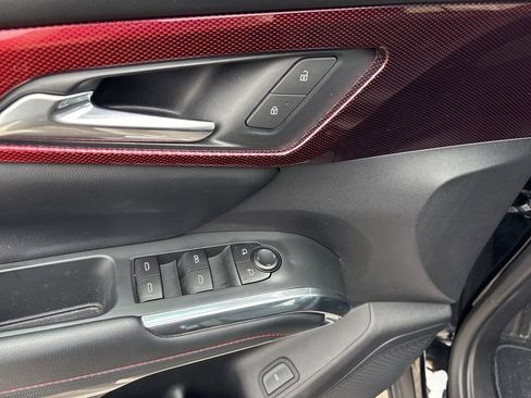 Used 2025 Chevrolet Traverse Z71 w/ Driver Confidence Package image 29