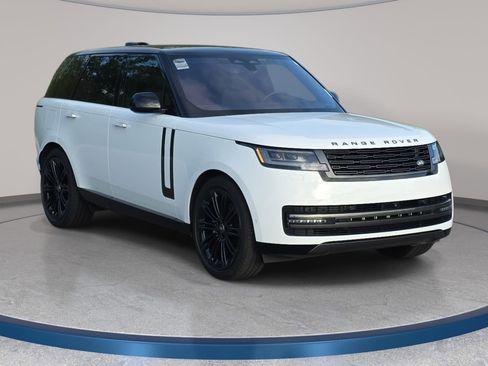 Certified 2023 Land Rover Range Rover SE AWD/4WD image 3