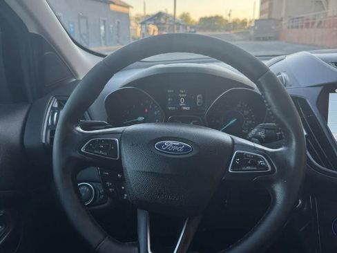 Used 2017 Ford Escape Titanium image 22