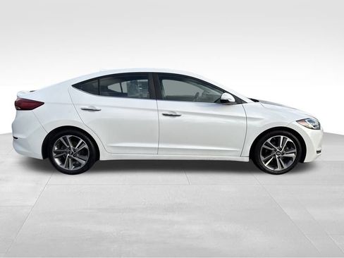Used 2017 Hyundai Elantra Limited w/ Limited Tech Package 04 image 9
