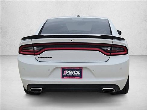 Used 2020 Dodge Charger SXT w/ Blacktop Package RWD image 6