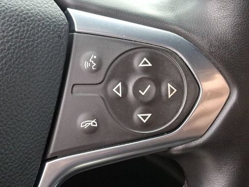 Used 2023 Chevrolet Traverse LT AWD/4WD image 23