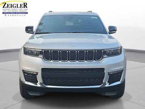 New 2025 Jeep Grand Cherokee L Limited image 2