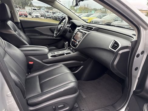 Certified 2019 Nissan Murano SL w/ Cargo Package image 19