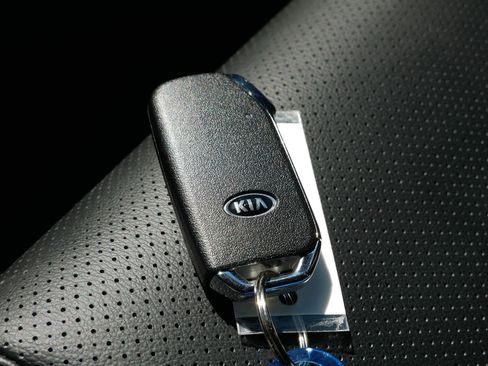 Used 2021 Kia Sportage S w/ S AWD Premium Package image 35