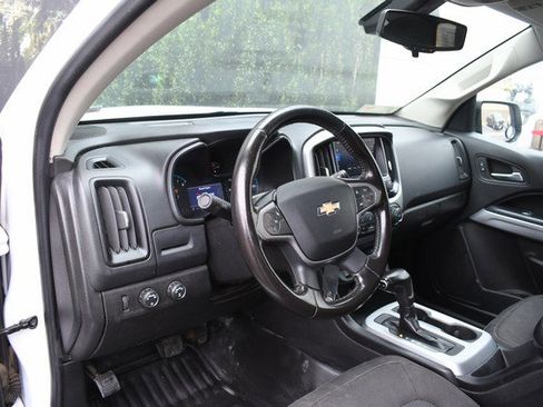 Used 2020 Chevrolet Colorado LT w/ Safety Package image 14