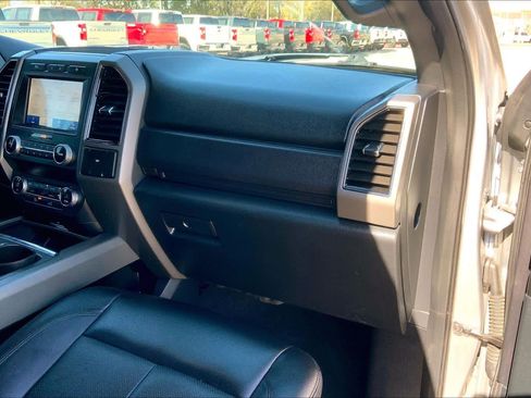 Used 2020 Ford Expedition XLT w/ Equipment Group 201A image 18