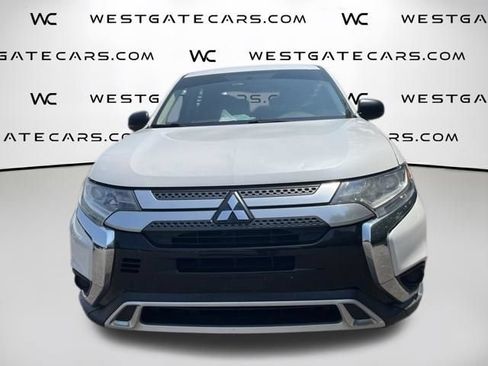 Used 2019 Mitsubishi Outlander ES FWD image 2