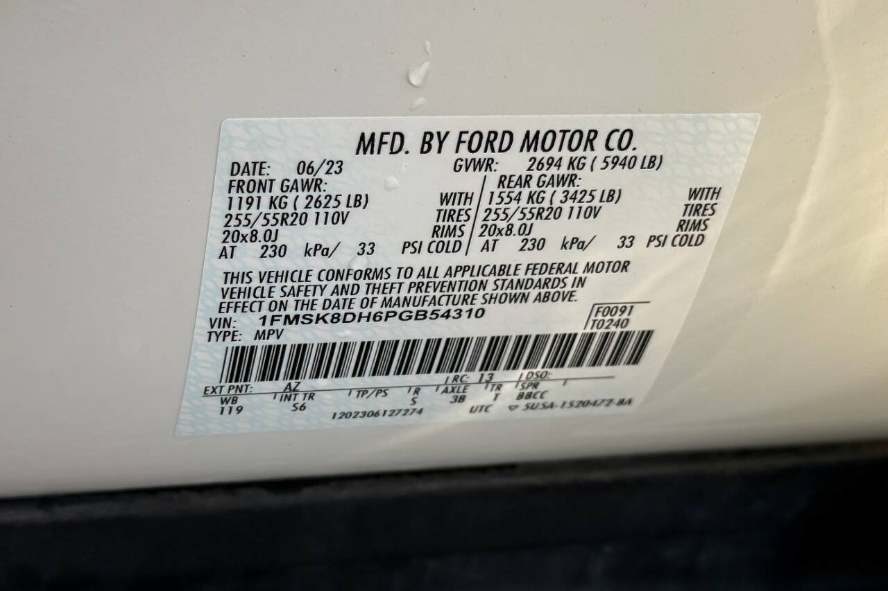 Used 2023 Ford Explorer XLT w/ Equipment Group 202A AWD/4WD image 23