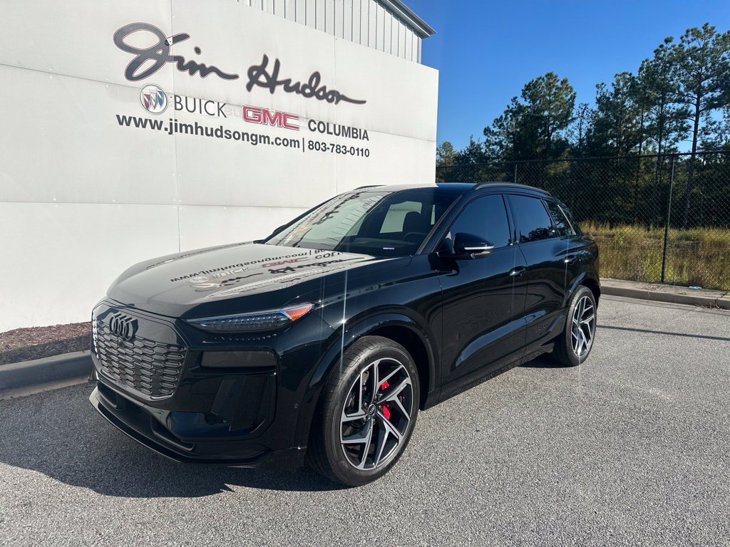 Used 2025 Audi SQ6 e-tron Prestige AWD/4WD image 1