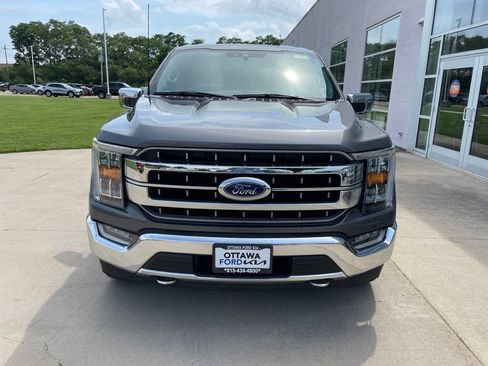 Used 2022 Ford F150 Lariat AWD/4WD image 3
