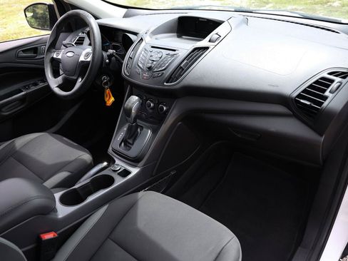 Used 2016 Ford Escape S FWD image 18