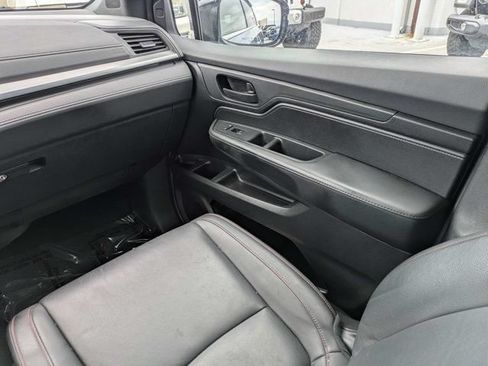 Used 2025 Honda Odyssey Sport-L image 19